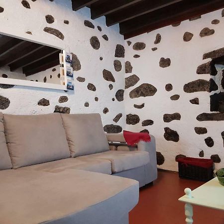 Join Our Relaxed House Near The Beach - Mosteiros Mosteiros  Exteriér fotografie
