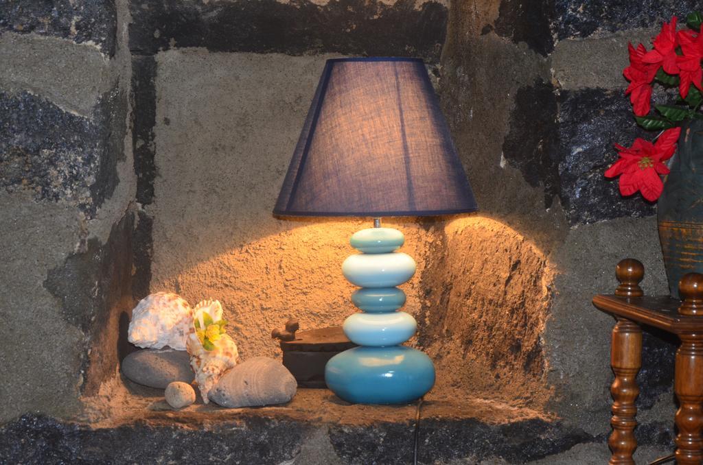 Join Our Relaxed House Near The Beach - Mosteiros Mosteiros  Exteriér fotografie