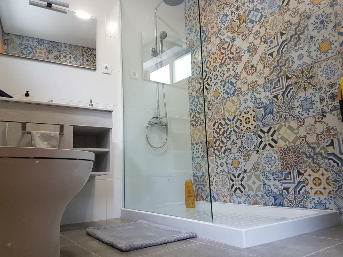 Join Our Relaxed House Near The Beach - Mosteiros Mosteiros  Exteriér fotografie